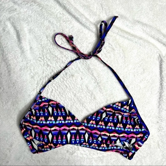 Victoria's Secret Body Wrap Bikini Top Chevron Tribal Print Size Medium - Picture 5 of 11